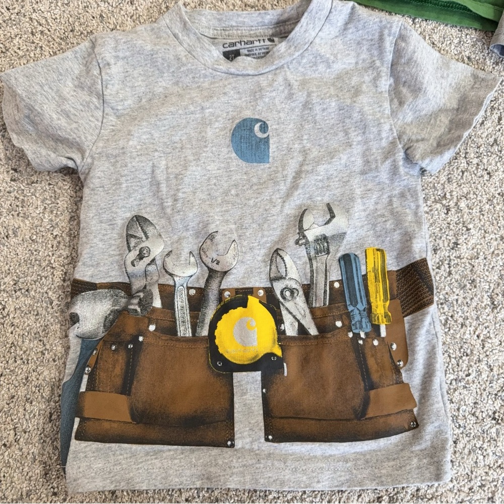 Carter's Toddler Boys Short Sleeve Bundle 9 pieces Size: 2T - Picture 6 of 9